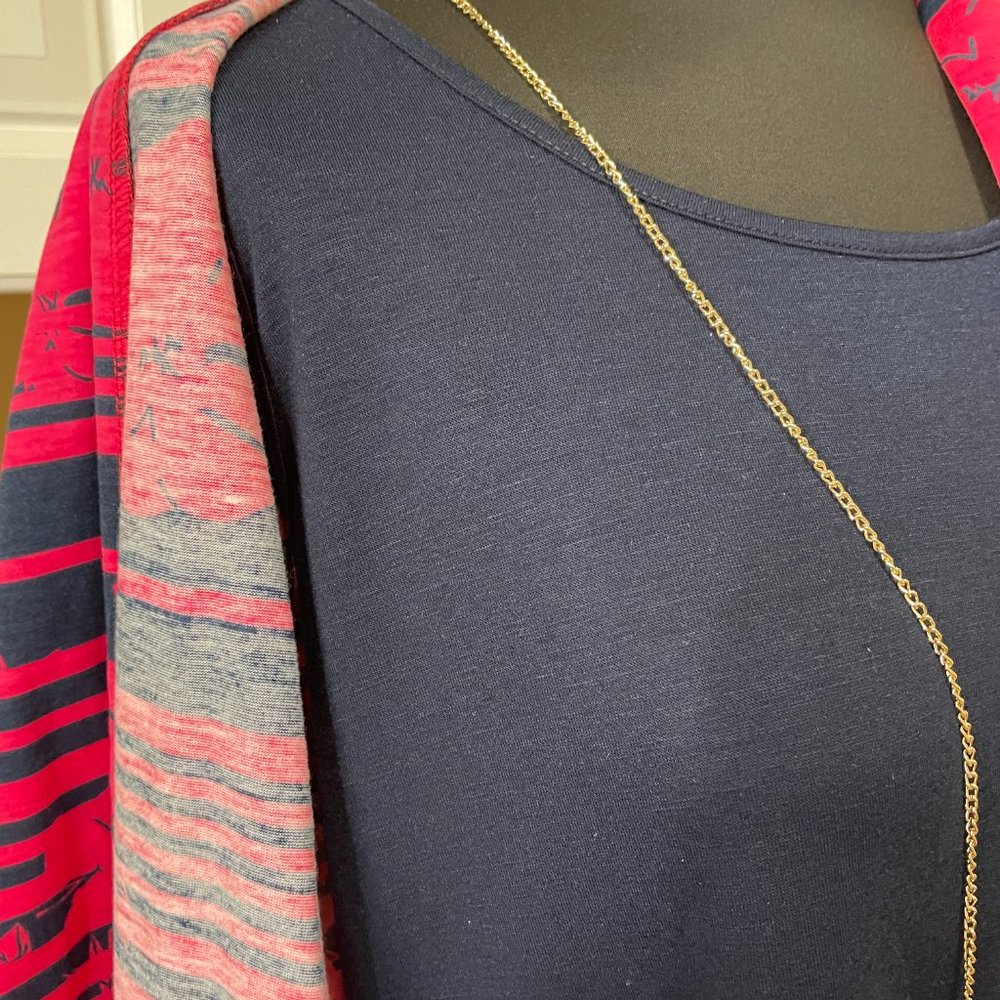Carolyn Taylor Printed Short Sleeve W/ 2 Fer Solid Insert Top & Necklace… - Picture 5 of 14